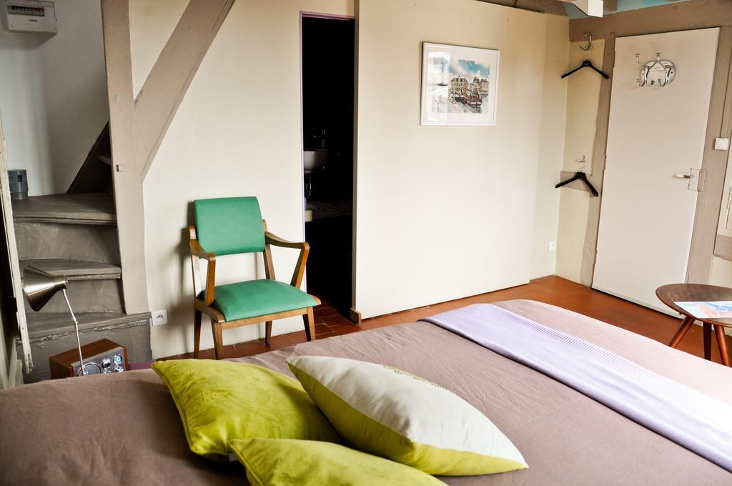Chambres Chez L'Habitant Capucine Honfleur Esterno foto